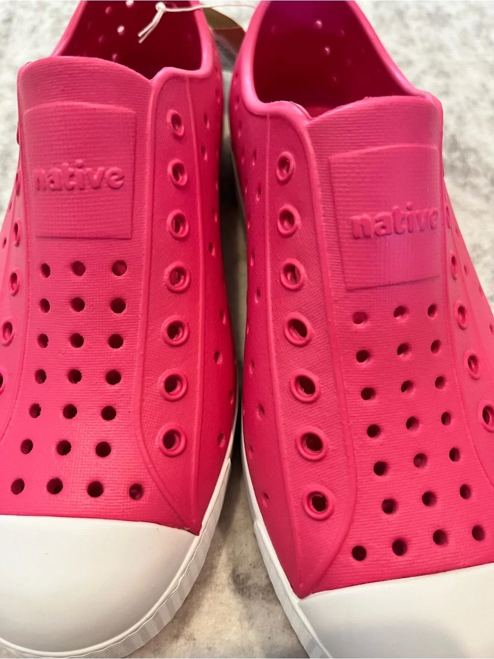 Native Jefferson Slip-On Shoes J2 Hollywood Pink NWT